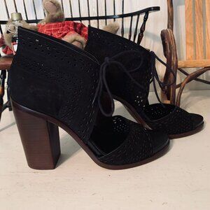 GB Gianni Bini Black Suede Stacked Heel Gypsie Daze Shoes Size 10M
